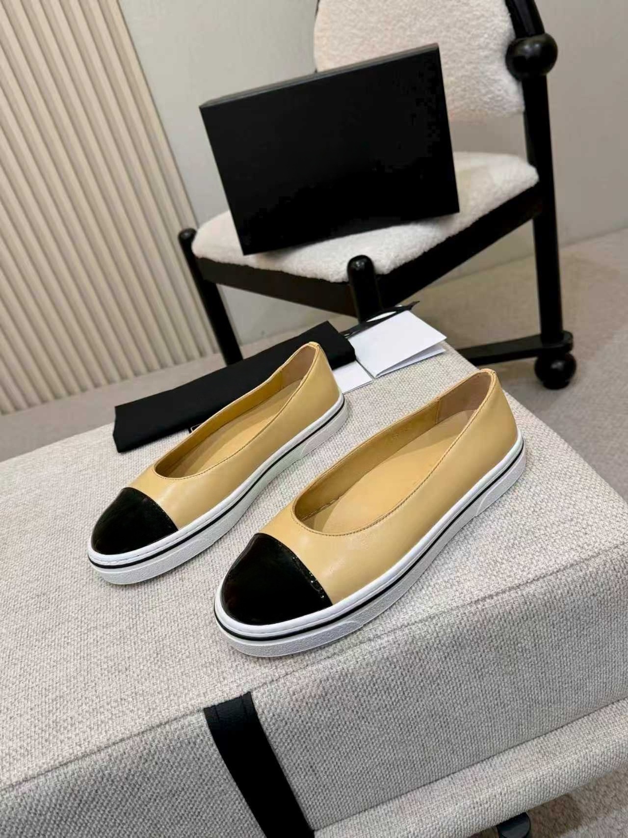 Luxury Brand Women's Slip-on C - Luxury Lifestyle Products 评论和价格