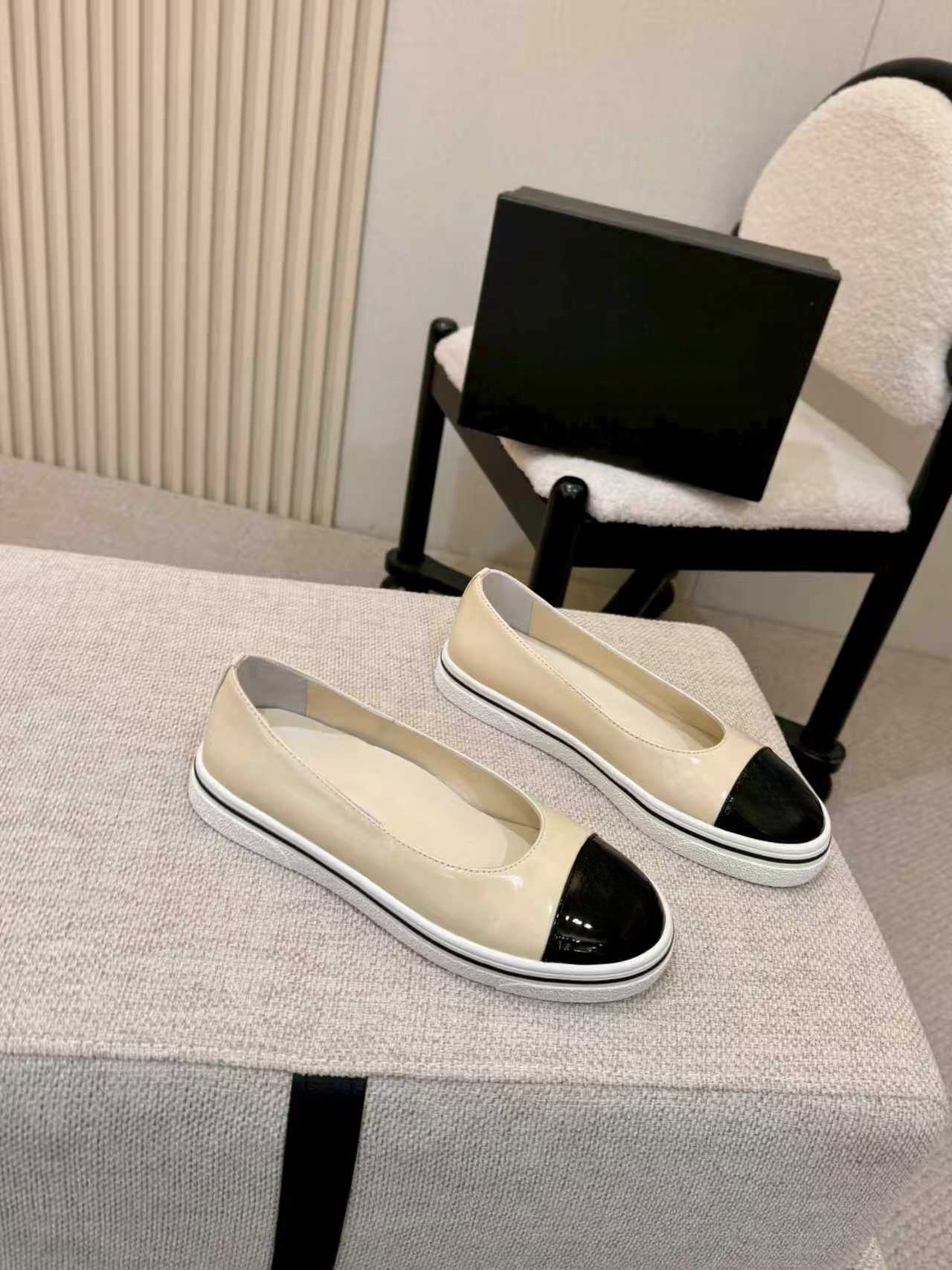 Luxury Brand Women's Slip-on C - Luxury Lifestyle Products 评论和价格