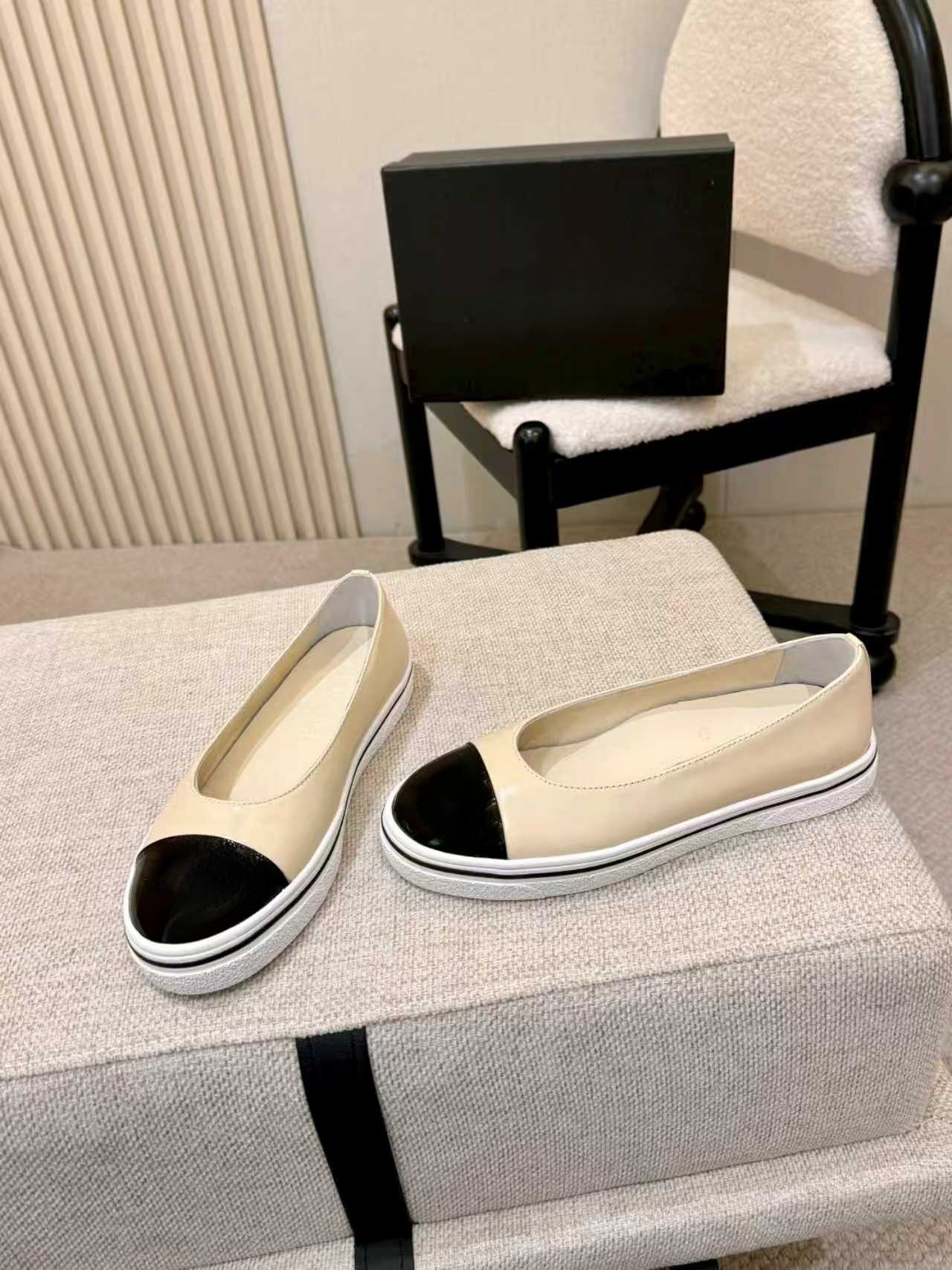 Luxury Brand Women's Slip-on C - Luxury Lifestyle Products 评论和价格