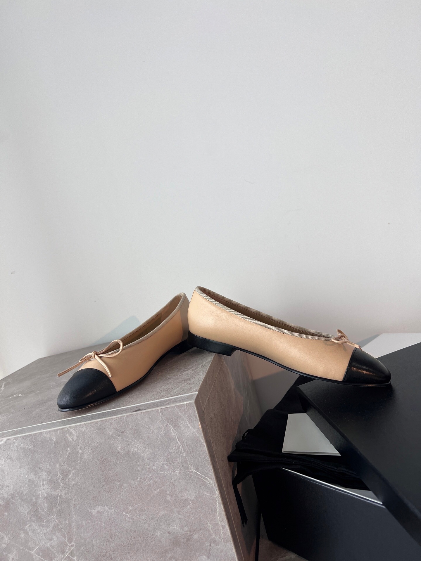Luxury Brand Dance Shoes Outdo - Luxury Lifestyle Products 评论和价格