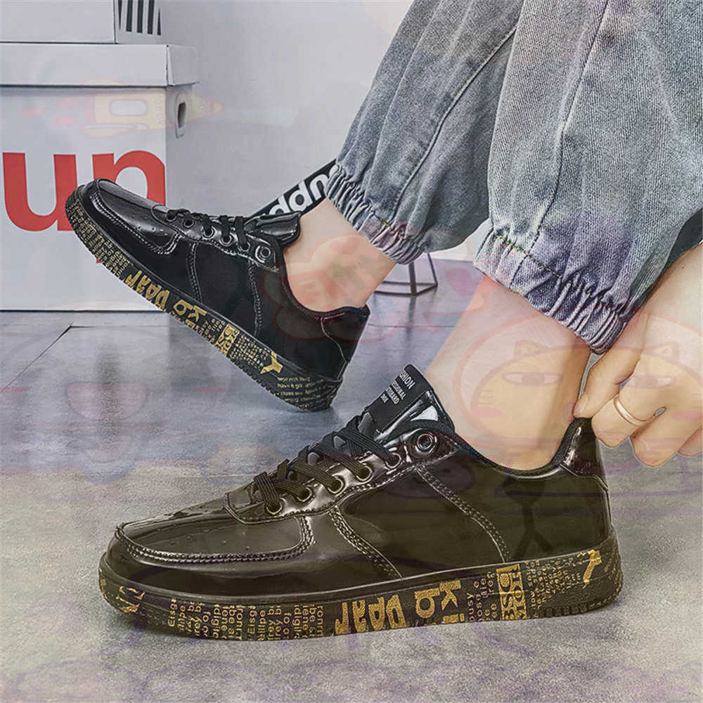 Round Foot Size 45 Sneakers Wh - Luxury Lifestyle Travel 评论和价格